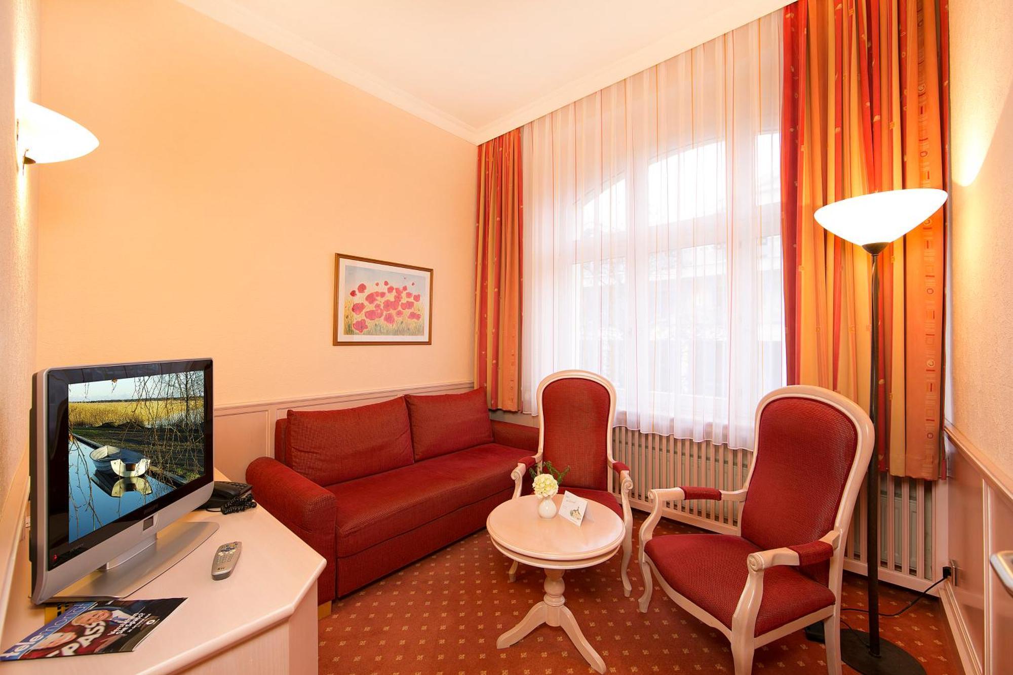 Hotel Duenenschloss Mit Private Spa Zinnowitz Extérieur photo