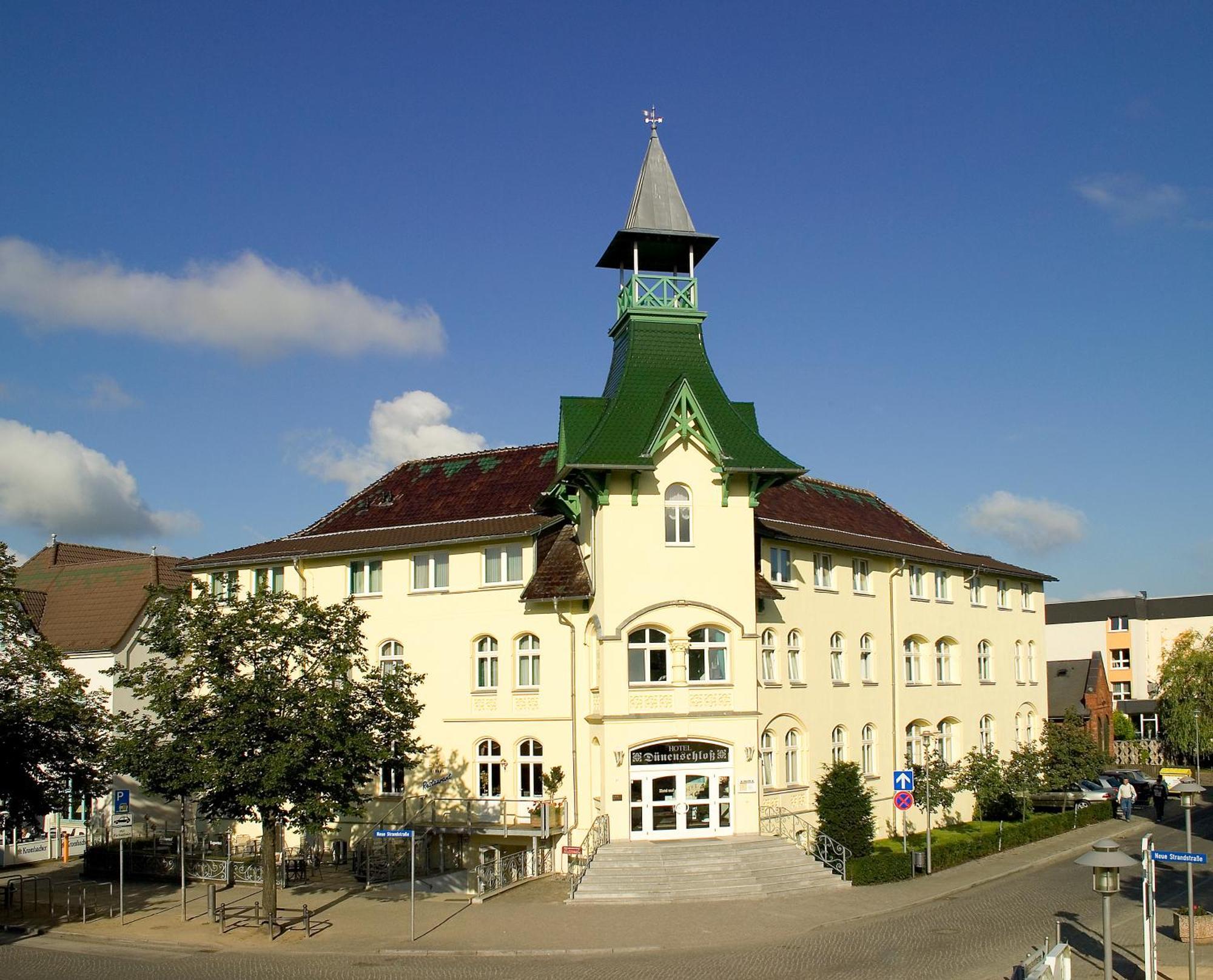 Hotel Duenenschloss Mit Private Spa Zinnowitz Extérieur photo