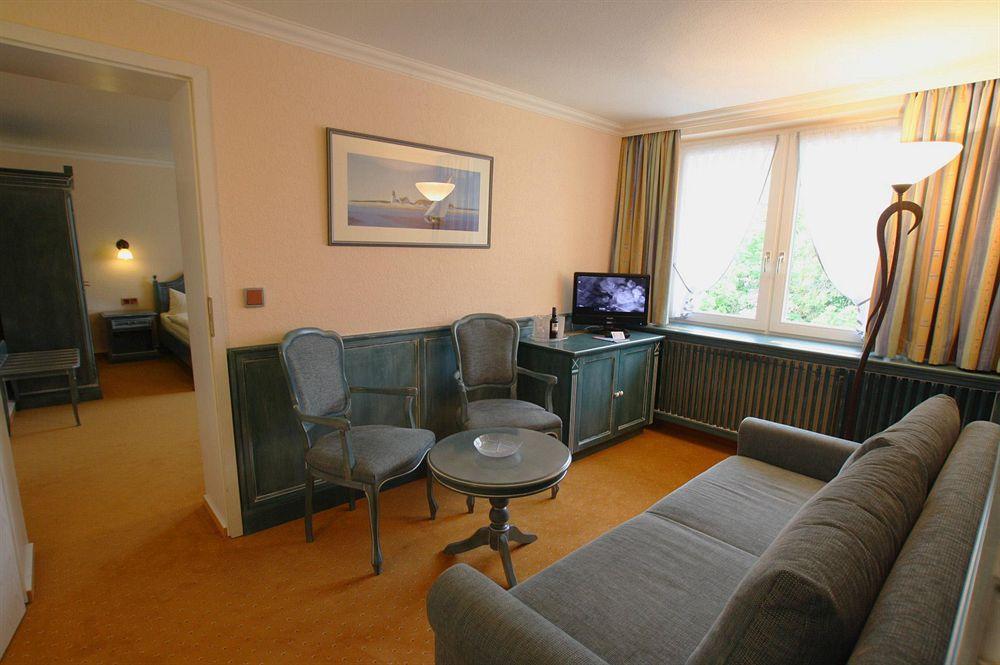 Hotel Duenenschloss Mit Private Spa Zinnowitz Extérieur photo