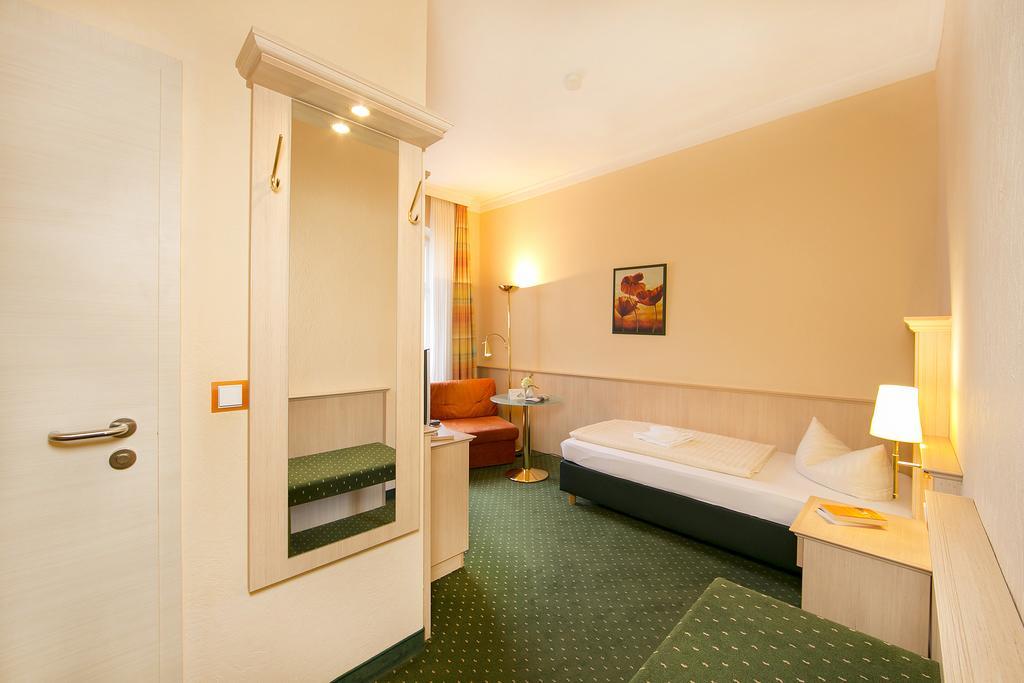 Hotel Duenenschloss Mit Private Spa Zinnowitz Chambre photo